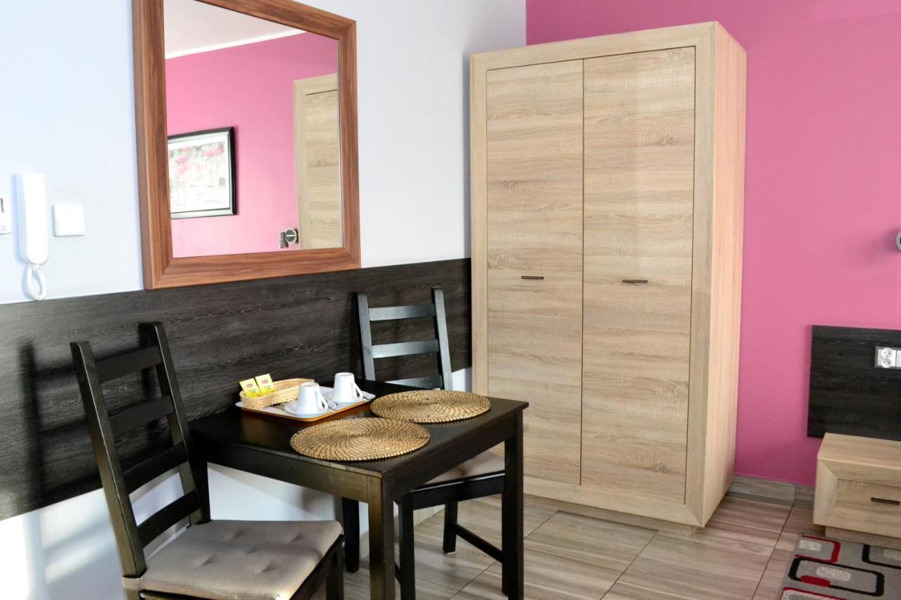 Comfort-24 Słupca Extérieur photo