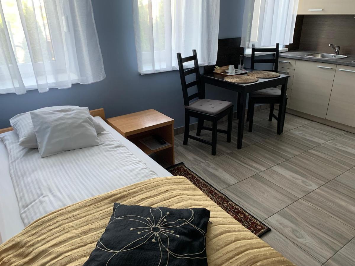 Comfort-24 Słupca Extérieur photo